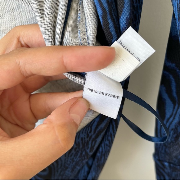 Diane Von Furstenberg Julian Two Mini 100% Silk Jersey Wrap Dress Size 2 - Picture 12 of 13